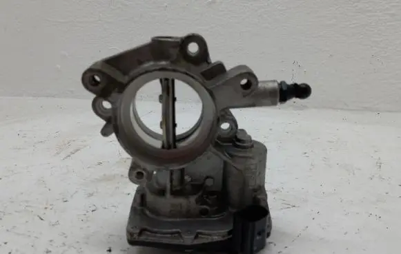 Opel Insignia A Throttle body valve 55564164