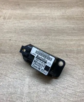 Renault Megane I Airbag deployment crash/impact sensor 7700437301C