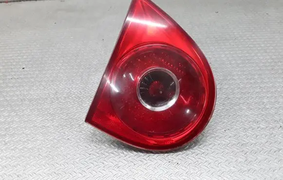 Volkswagen Golf V Tailgate rear/tail lights 1K6945093G