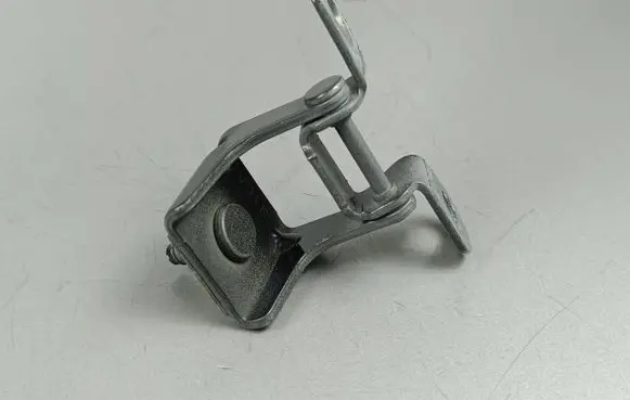 Renault Arkana Tailgate/trunk/boot hinge