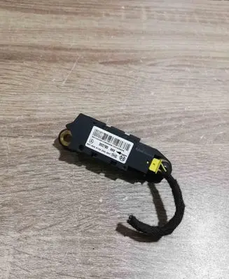 Mercedes-Benz C W203 Airbag control unit/module 0018209126 302780002