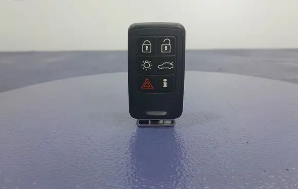 Volvo XC60 Ignition lock 8676875