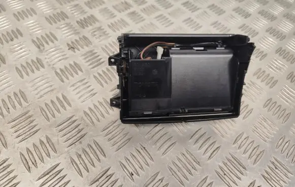 Toyota Avensis T250 Ashtray (front) 8529 8528