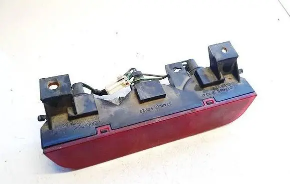 Mitsubishi Pajero Third/center stoplight P0223