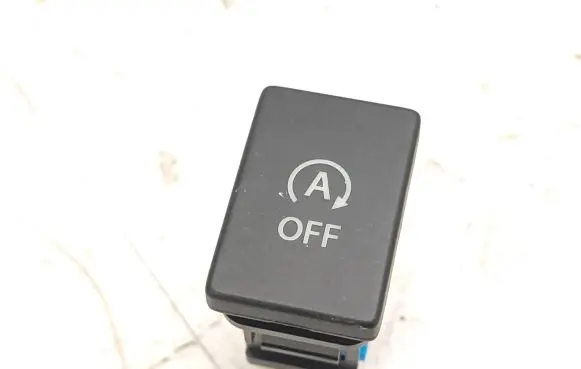 Suzuki Swift III Traction control (ASR) switch 15B116