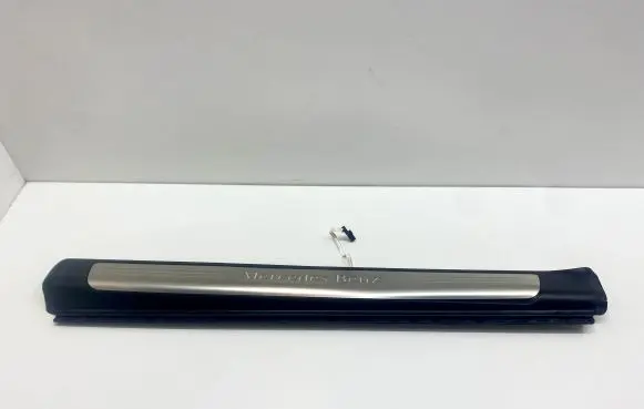 Mercedes-Benz SL R231 (A) pillar trim A2316801535 2316801535