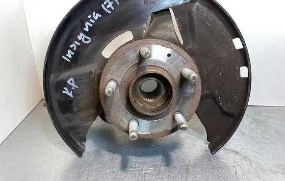 Opel Insignia A Front wheel hub