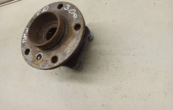 BMW 5 F10 F11 Rear wheel bearing hub