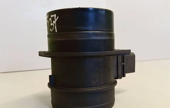 Volkswagen Tiguan Mass air flow meter 03G906461C 0281002735 16453150