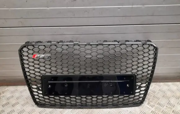 Audi A7 S7 4G Front bumper upper radiator grill