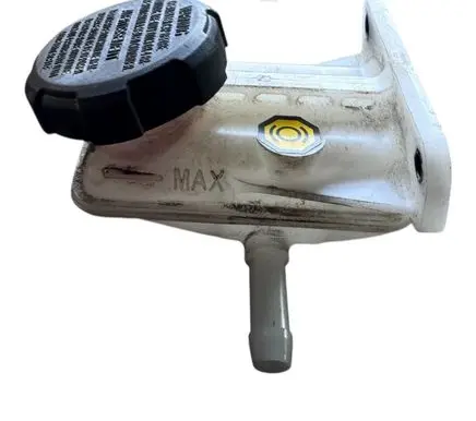 Hyundai Ioniq Brake fluid reservoir 
