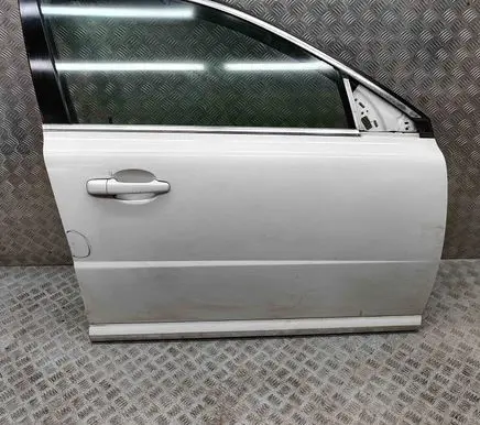 Volvo XC70 Front door 32228891