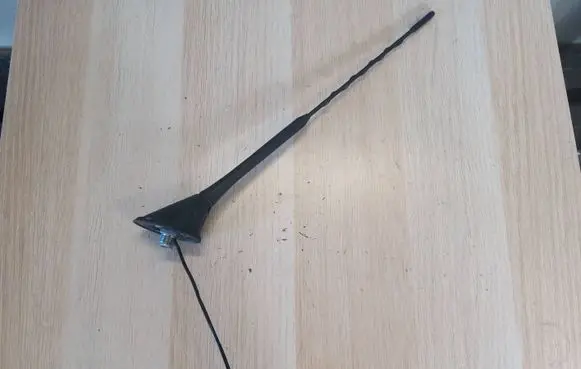 Seat Ibiza IV (6J,6P) Radio antenna 6J0035501