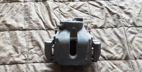 Land Rover Range Rover L322 Front brake caliper