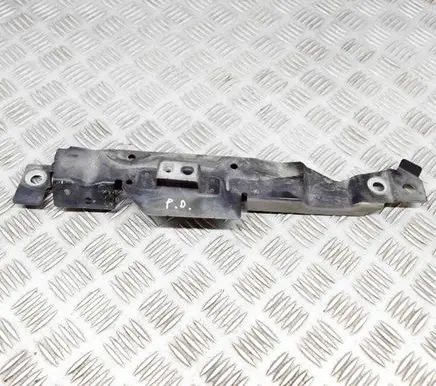 Volvo S90, V90 Fender mounting bracket 31416627