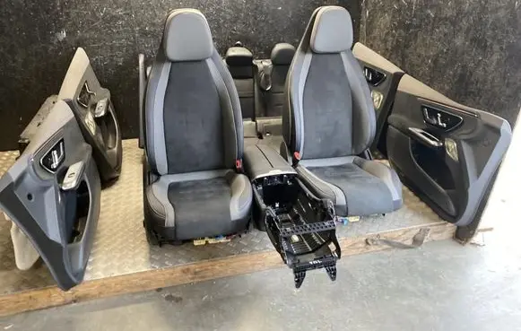 Mercedes-Benz EQE v295 Seat set