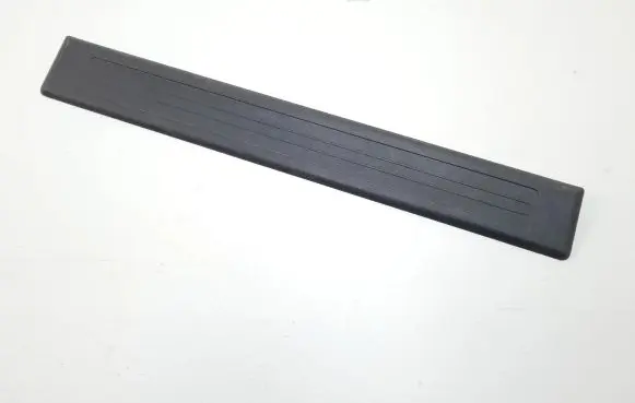 Mercedes-Benz GL X164 Front sill trim cover A1646800335 50455001
