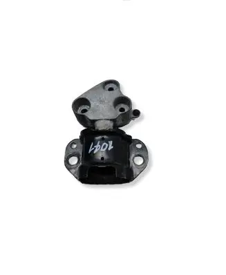 Renault Clio II Engine mount bracket 7700415087