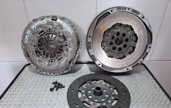 Renault Master III Clutch set kit 126005010