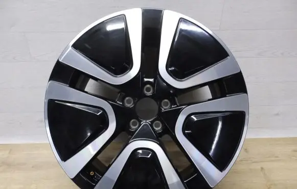 Volvo XC40 R19 alloy rim 