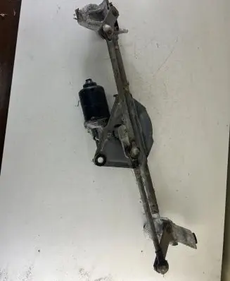 Toyota RAV 4 (XA20) Front wiper linkage and motor 8511042110