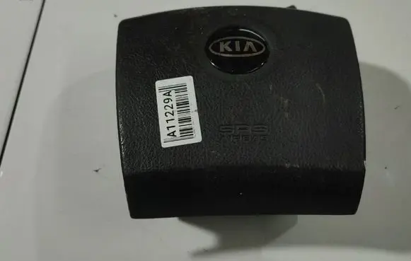 KIA Sorento Steering wheel airbag V0ADCNXS7G0430