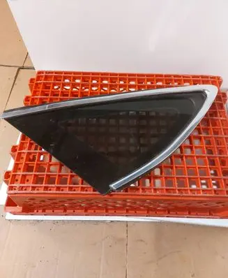 Audi A7 S7 4G Rear side window 4G8845299C