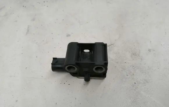 BMW X5 E70 Airbag deployment crash/impact sensor 9152262 060907 001173