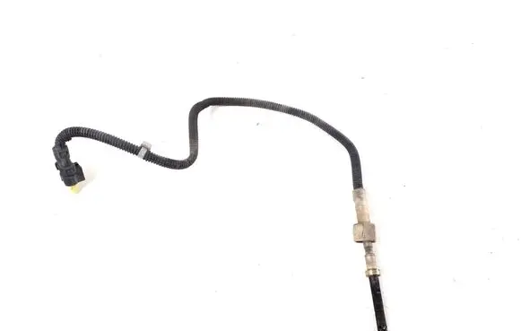 Mercedes-Benz CLS C218 X218 Exhaust gas temperature sensor A0019050600