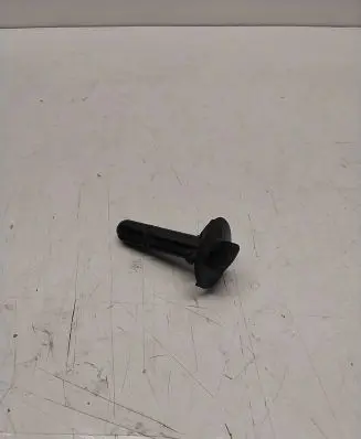 Renault Clio IV Radiator mount bracket