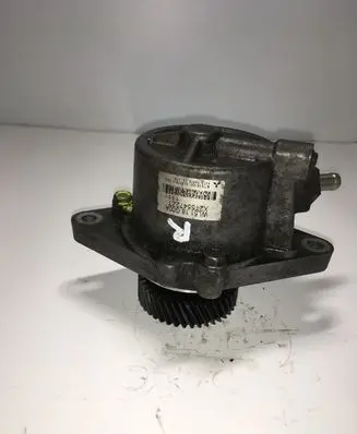 Ford Ranger Vacuum pump WL5118G00A X2T55472ZT
