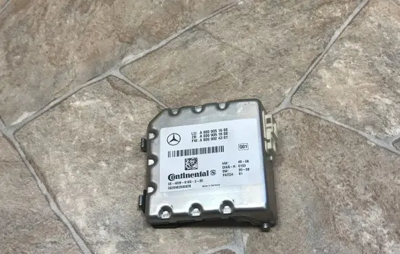 Windshield/windscreen camera