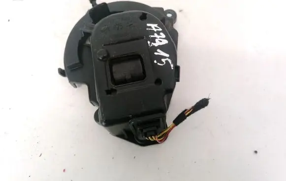 BMW 2 F22 F23 Air flap motor/actuator CZ017660546
