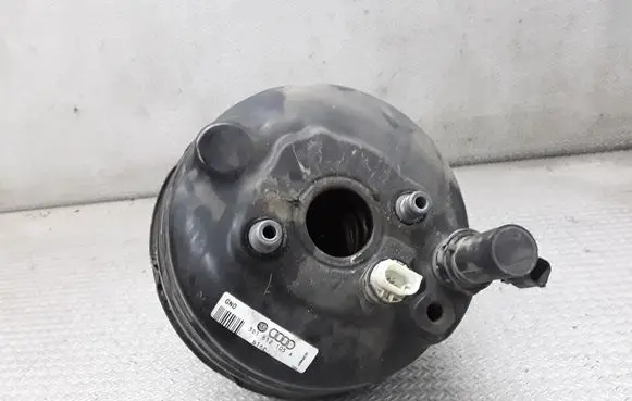 Volkswagen Phaeton Brake booster 3D1612105A