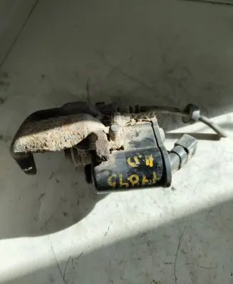 Audi A6 S6 C6 4F Rear brake cylinder 