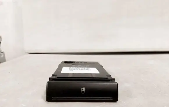Audi A6 S6 C5 4B Glove box
