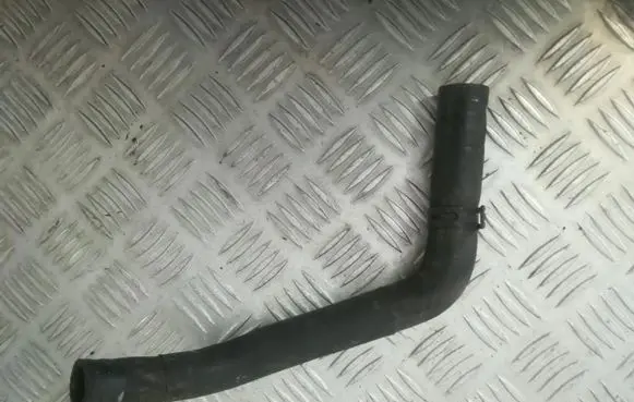 Volkswagen Golf V Engine coolant pipe/hose 1K0121157
