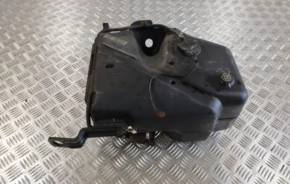 BMW 4 F36 Gran coupe AdBlue liquid reservoir 7399413 19B1684K0395