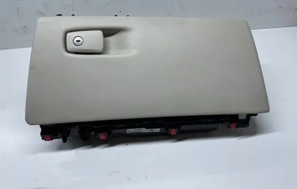 BMW X5 F15 Glove box