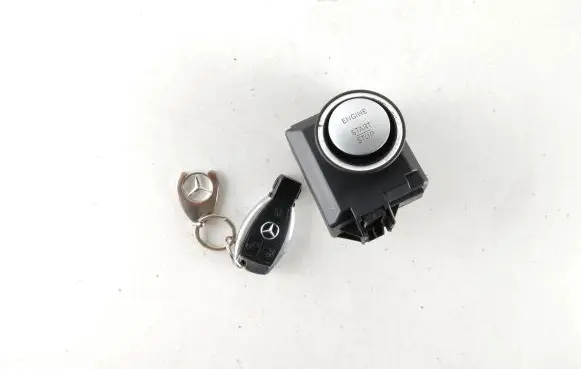 Mercedes-Benz E W212 Ignition lock A2129055200 01904821 1001986000