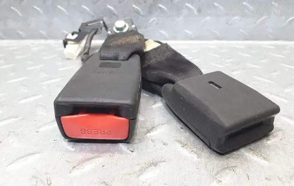 Mazda 6 Rear seatbelt buckle GS2AH T86253T BLA019007