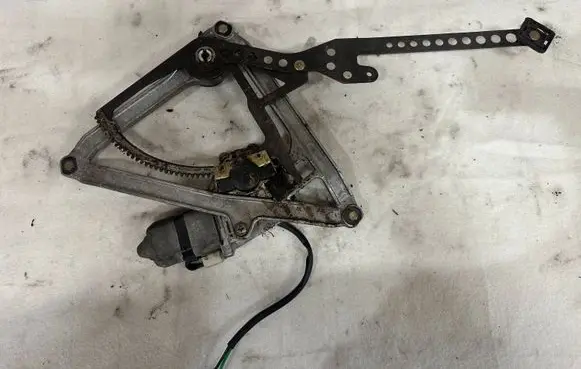 Mercedes-Benz S W126 Front door window regulator with motor 1267201746 A1267201746 139127