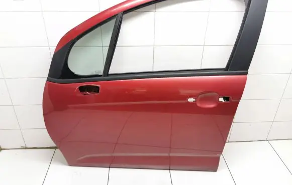 Citroen C3 Front door E643R007951 DOT24M19AS2 324xt