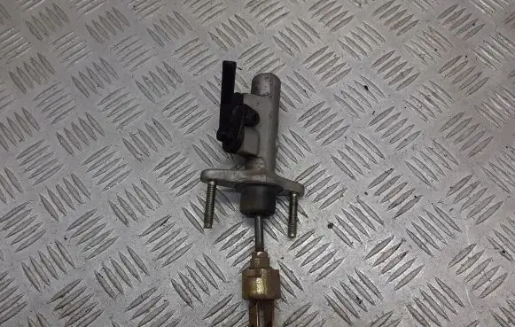 Toyota Yaris Verso Clutch release bearing slave cylinder 