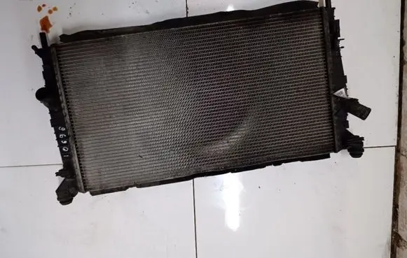 Ford Focus C-MAX Coolant radiator