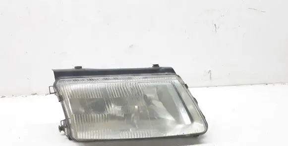 Volkswagen PASSAT B5 Headlight/headlamp 14742600