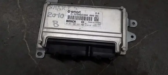Smart ForTwo II Engine control unit/module ECU 0261s07697