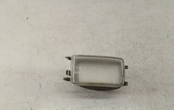 Volkswagen Golf III Front indicator light 121604B