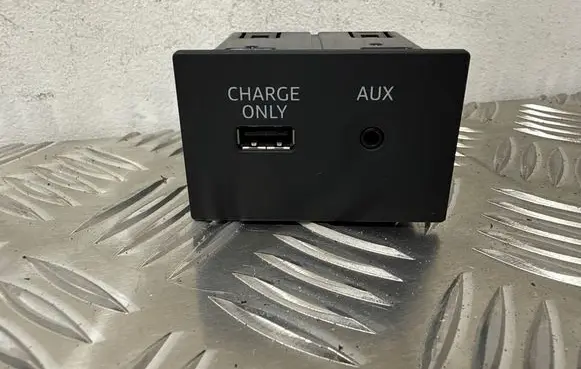USB socket connector