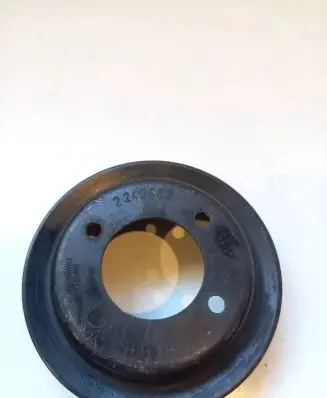 BMW 5 E34 Water pump pulley 2243682